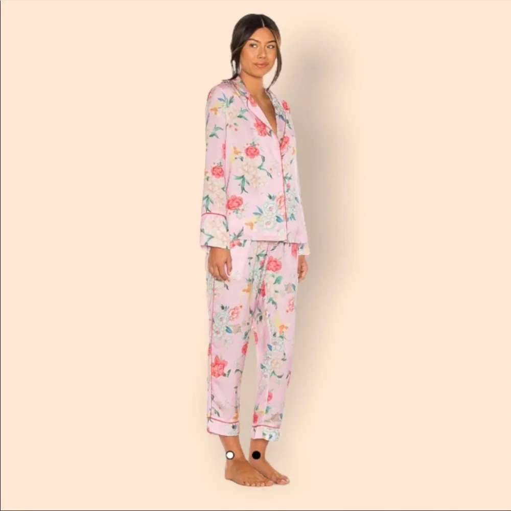 REVOLVE Plush Apparel‎ Pink Multi Floral Print Silky Pajama Set